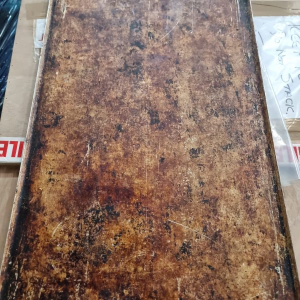 industrial baking tray cleaning