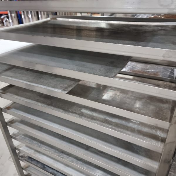 baking equipment cleaning